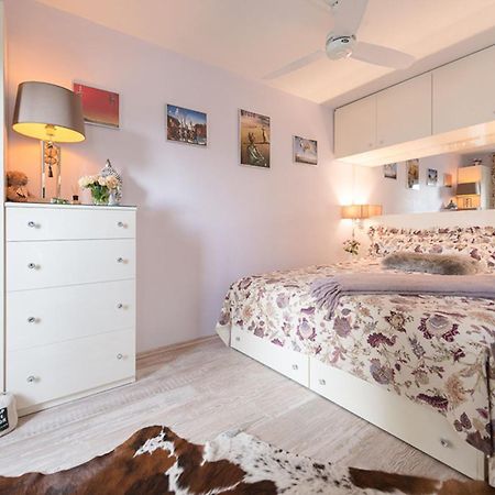 Hartha Apartamento Exterior foto